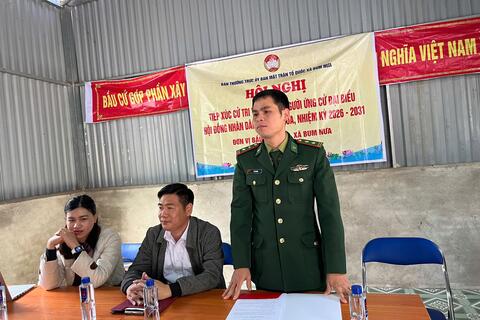 Các ứng cử viên đại biểu HĐND xã Bum Nưa khóa XXII tiếp xúc, vận động cử tri, đơn vị bầu cử số 02, gồm: CHÀ GÁ, KHOANG THÈN 1+2, SEO THÈN, THÒ MA, ĐỒN BIÊN PHÒNG