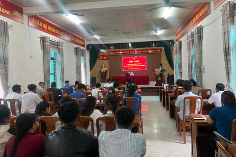Ủy ban MTTQ Việt Nam xã Bum Nưa tổ chức hội nghị phản biện xã hội đối với đề án sắp xếp, tổ chức lại các bản trên địa bàn xã