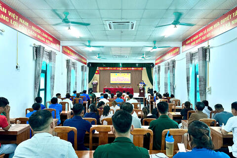 Uỷ ban MTTQ xã Bum Nưa tổ chức hội nghị sơ kết công tác Mặt trận và các tổ chức chính trị - xã hội 6 tháng đầu năm, triển khai nhiệm vụ 6 tháng cuối năm 2026